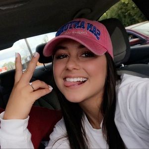 Meet your Posher, Tiffany